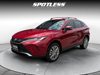 Used 2022 Toyota Venza XLE image 1