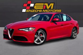 Used 2017 Alfa Romeo Giulia w/ Sport Appearance Package image 1
