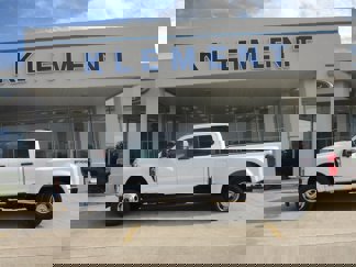 New 2025 Ford F350 4x4 Crew Cab DRW Super Duty image 1