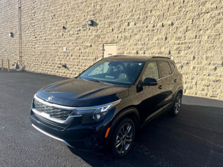 Used 2021 Kia Seltos S image 1