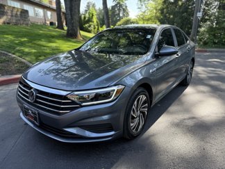 Used 2020 Volkswagen Jetta SEL image 1