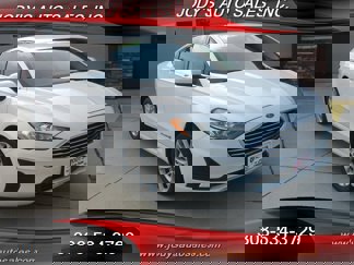 Used 2019 Ford Fusion SE image 1