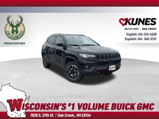 Used 2024 Jeep Compass Trailhawk image 1