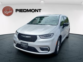 New 2026 Chrysler Pacifica Select image 1
