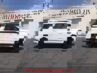 Used 2022 GMC Yukon XL SLE w/ Gmc Pro Safety Plus Package image 1