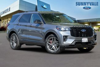 Used 2025 Ford Explorer ST-Line w/ ST-Line Street Pack image 1