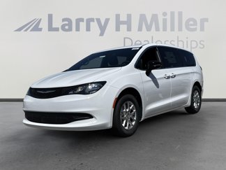 New 2025 Chrysler Voyager LX image 1