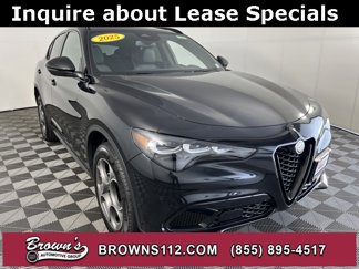 Used 2025 Alfa Romeo Stelvio Sprint w/ Convenience Package image 1