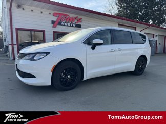 Used 2022 Chrysler Voyager LX image 1