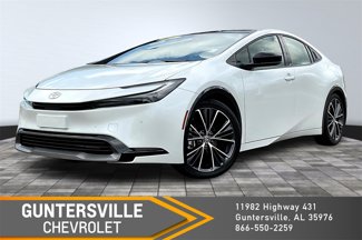 Used 2024 Toyota Prius XLE image 1