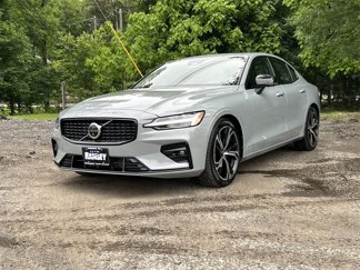 Certified 2024 Volvo S60 B5 Plus image 1