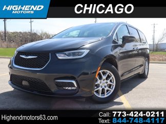 Used 2023 Chrysler Pacifica Touring-L image 1