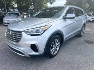 Used 2017 Hyundai Santa Fe SE image 1