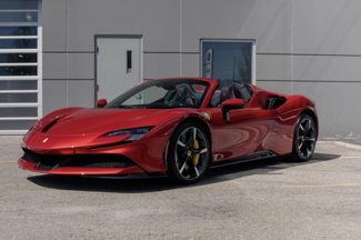 Used 2024 Ferrari SF90 Spider image 1