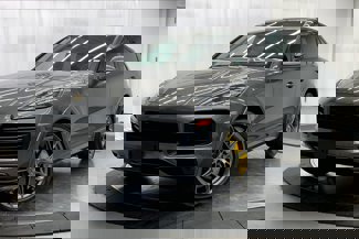 Used 2021 Porsche Cayenne Turbo image 1