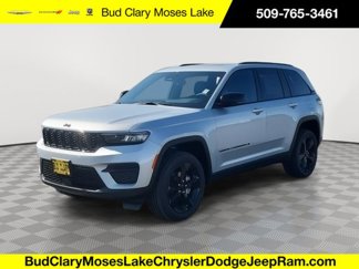 New 2025 Jeep Grand Cherokee Altitude image 1