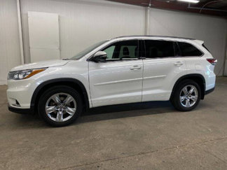 Used 2016 Toyota Highlander Limited Platinum image 1