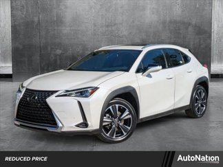 Certified 2022 Lexus UX 200 image 1