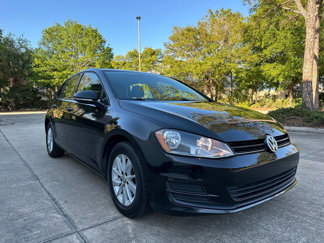 Used 2015 Volkswagen Golf S image 1
