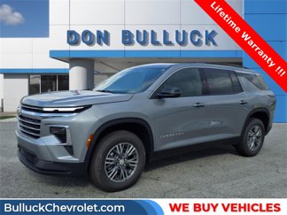 New 2025 Chevrolet Traverse LT image 1