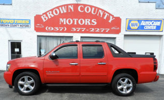 Used 2011 Chevrolet Avalanche LS w/ Regional Value Package image 1