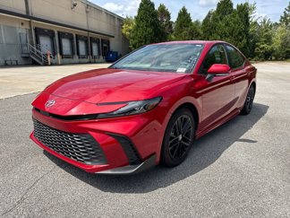 Used 2025 Toyota Camry SE video 1