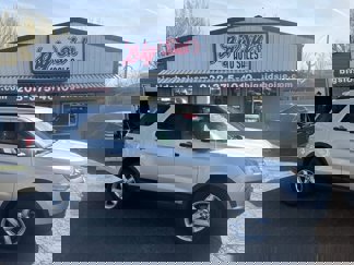 Used 2018 Ford Explorer 4WD w/ Class II Trailer Tow Package image 1