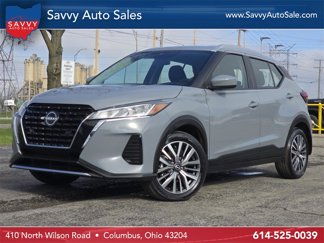 Used 2024 Nissan Kicks SV image 1