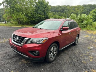 Used 2017 Nissan Pathfinder SL image 1
