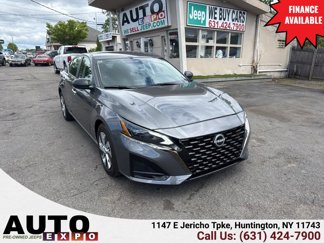 Used 2025 Nissan Altima 2.5 S image 1