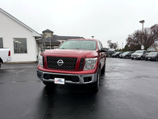 Used 2019 Nissan Titan SV image 1