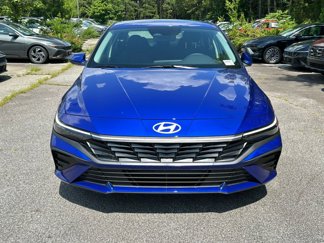 Used 2025 Hyundai Elantra SE video 2