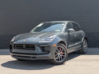 Certified 2024 Porsche Macan S image 1