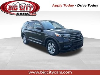 Used 2023 Ford Explorer XLT image 1