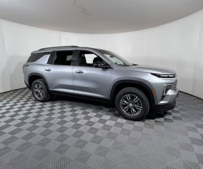New 2026 Chevrolet Traverse LT w/ Driver Confidence Package image 1
