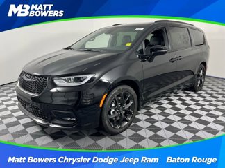 New 2026 Chrysler Pacifica Limited image 1