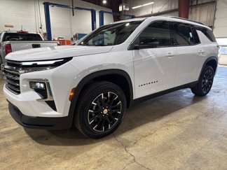 New 2025 Chevrolet Traverse LT image 1