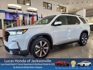 New 2025 Honda Pilot Touring image 1