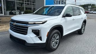 New 2026 Chevrolet Traverse LT w/ LPO, Floor Liner Package image 1