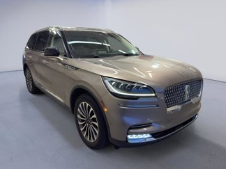 Used 2020 Lincoln Aviator Reserve w/ Equipment Group 201A image 1