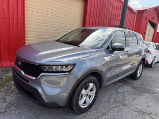 Used 2023 Kia Sorento LX image 1