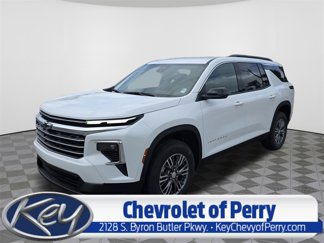 New 2025 Chevrolet Traverse LT w/ LPO, Floor Liner Package image 1