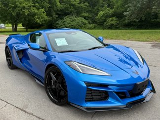Used 2025 Chevrolet Corvette E-Ray w/ Stealth Interior Trim Package image 1