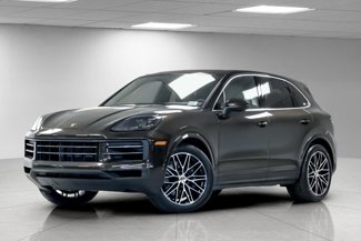 Used 2024 Porsche Cayenne image 1