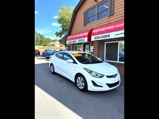 Used 2016 Hyundai Elantra SE image 1