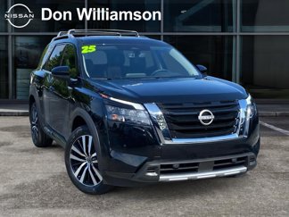 New 2025 Nissan Pathfinder Platinum image 1
