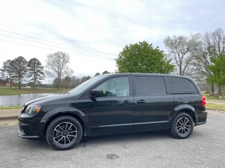 Used 2019 Dodge Grand Caravan SE image 1