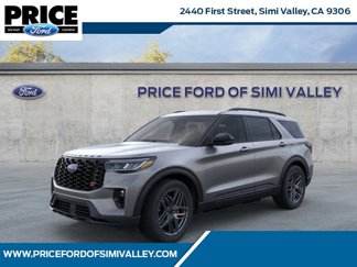 Used 2025 Ford Explorer ST image 1