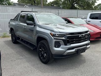 Used 2025 Chevrolet Colorado Z71 w/ Midnight Edition image 1