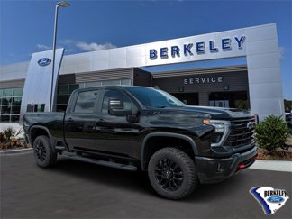 Used 2025 Chevrolet Silverado 2500 LT w/ Trail Boss Package image 1